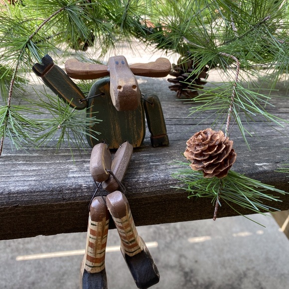 Moose Sitting on Shelf - Picture 6 of 9